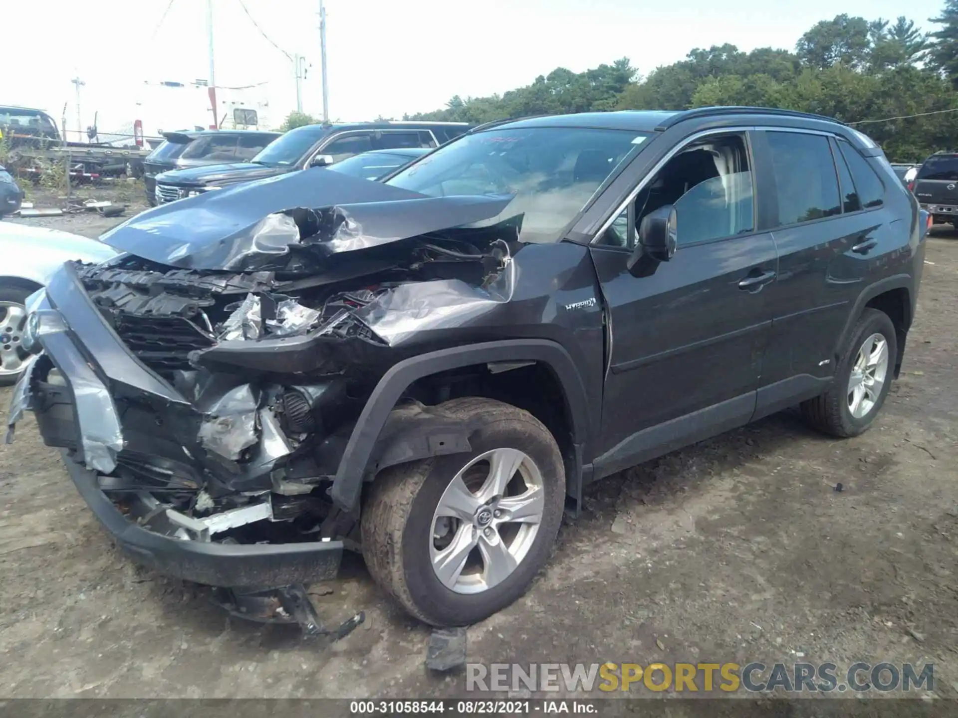 2 Photograph of a damaged car 2T3LWRFV9LW055601 TOYOTA RAV4 2020