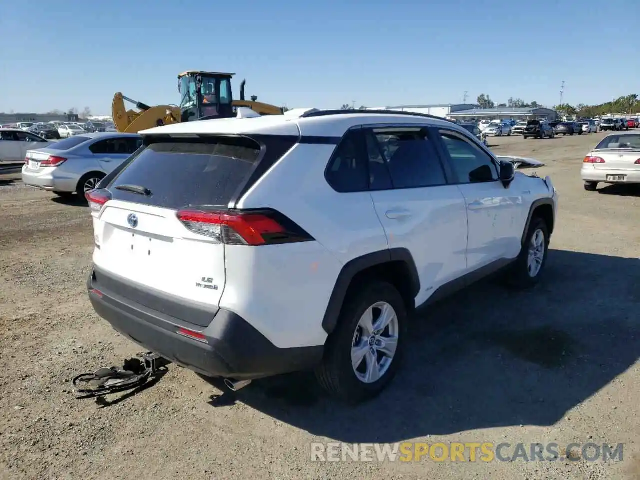 4 Photograph of a damaged car 2T3LWRFV9LW081955 TOYOTA RAV4 2020