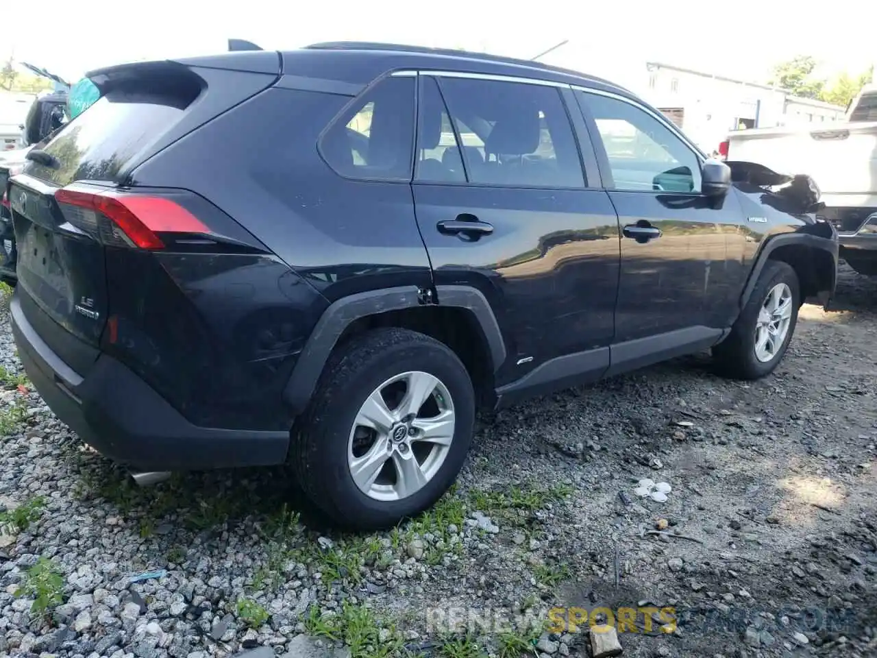 4 Photograph of a damaged car 2T3LWRFVXLW054747 TOYOTA RAV4 2020