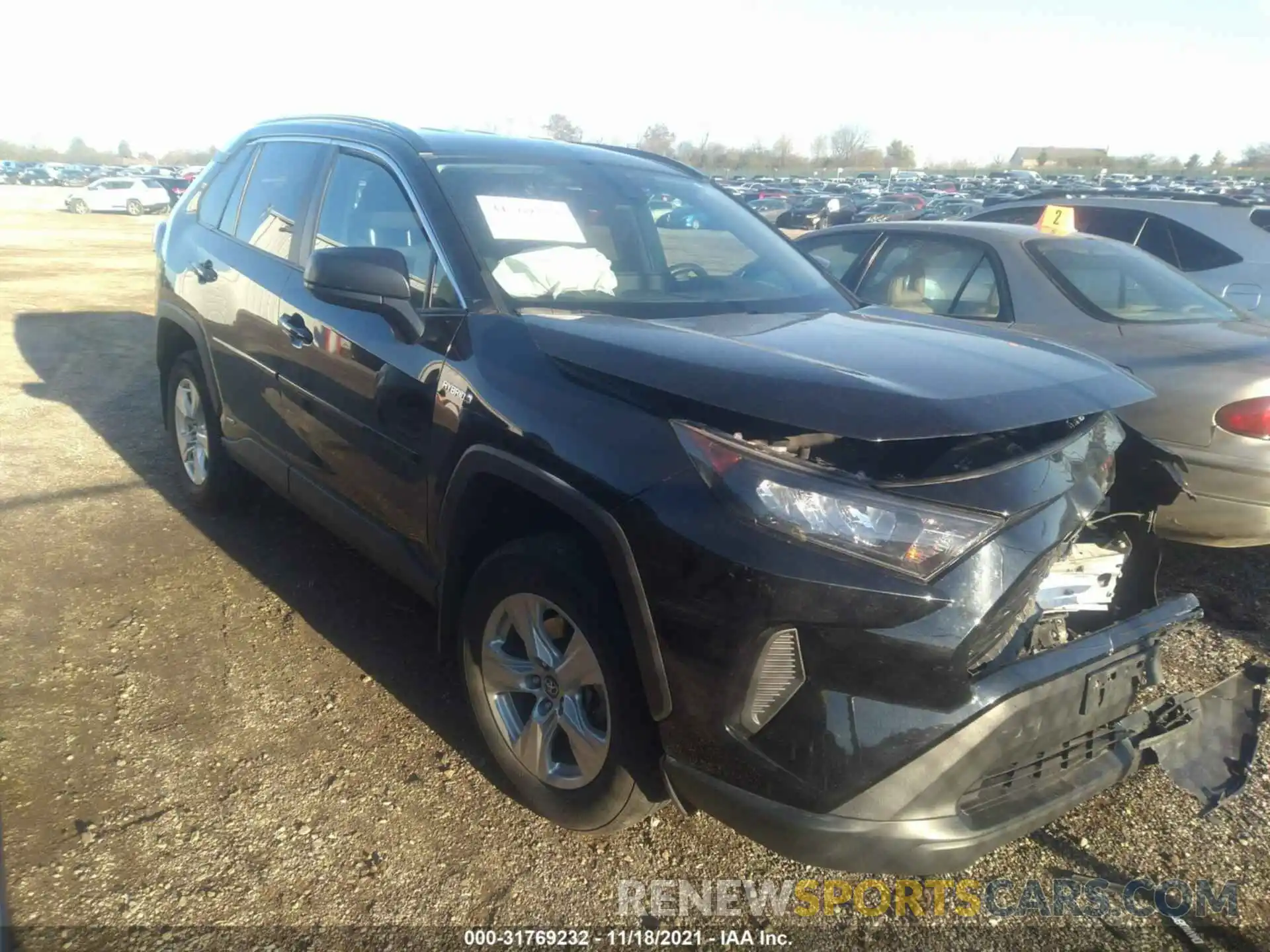 1 Photograph of a damaged car 2T3LWRFVXLW066378 TOYOTA RAV4 2020