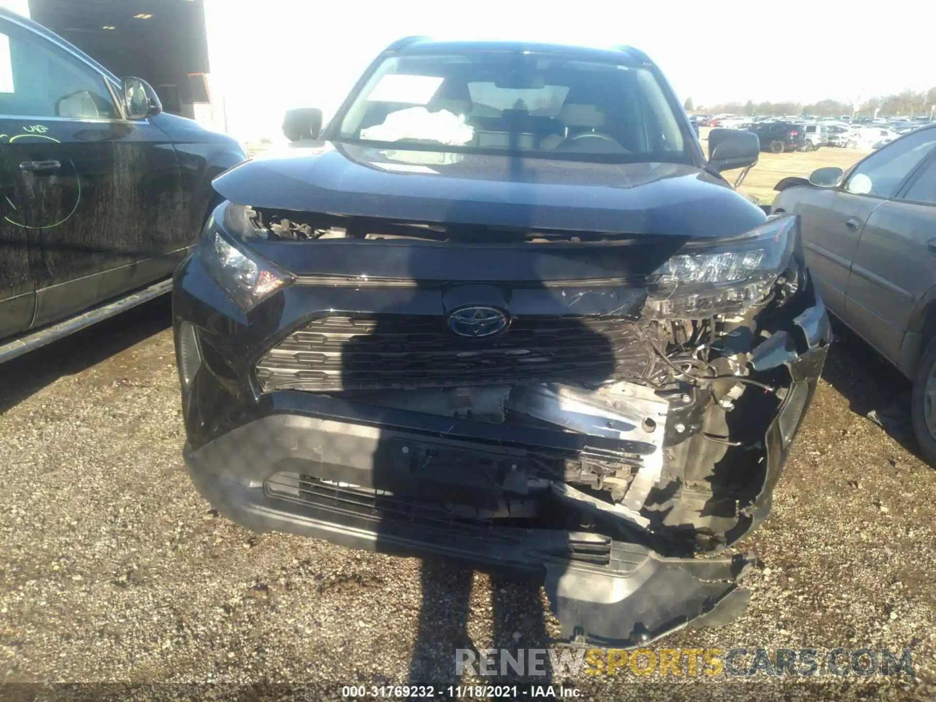 6 Photograph of a damaged car 2T3LWRFVXLW066378 TOYOTA RAV4 2020