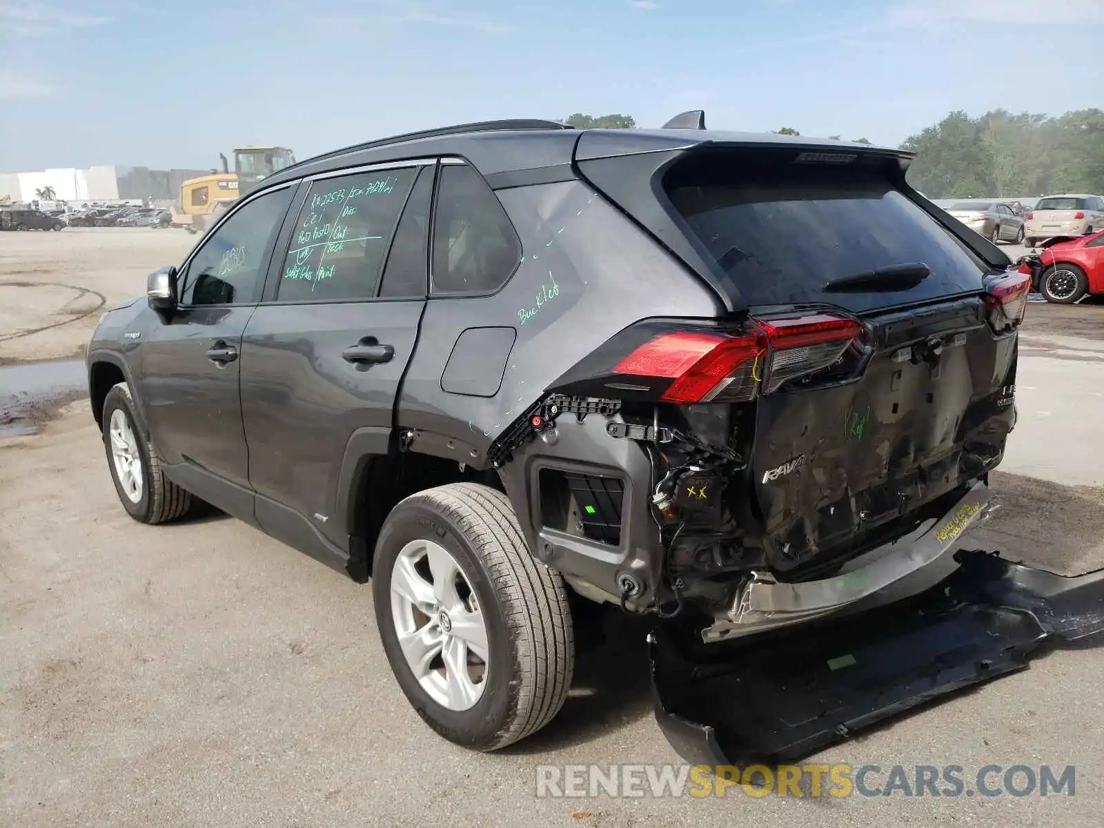 3 Photograph of a damaged car 2T3MWRFV0LW057547 TOYOTA RAV4 2020