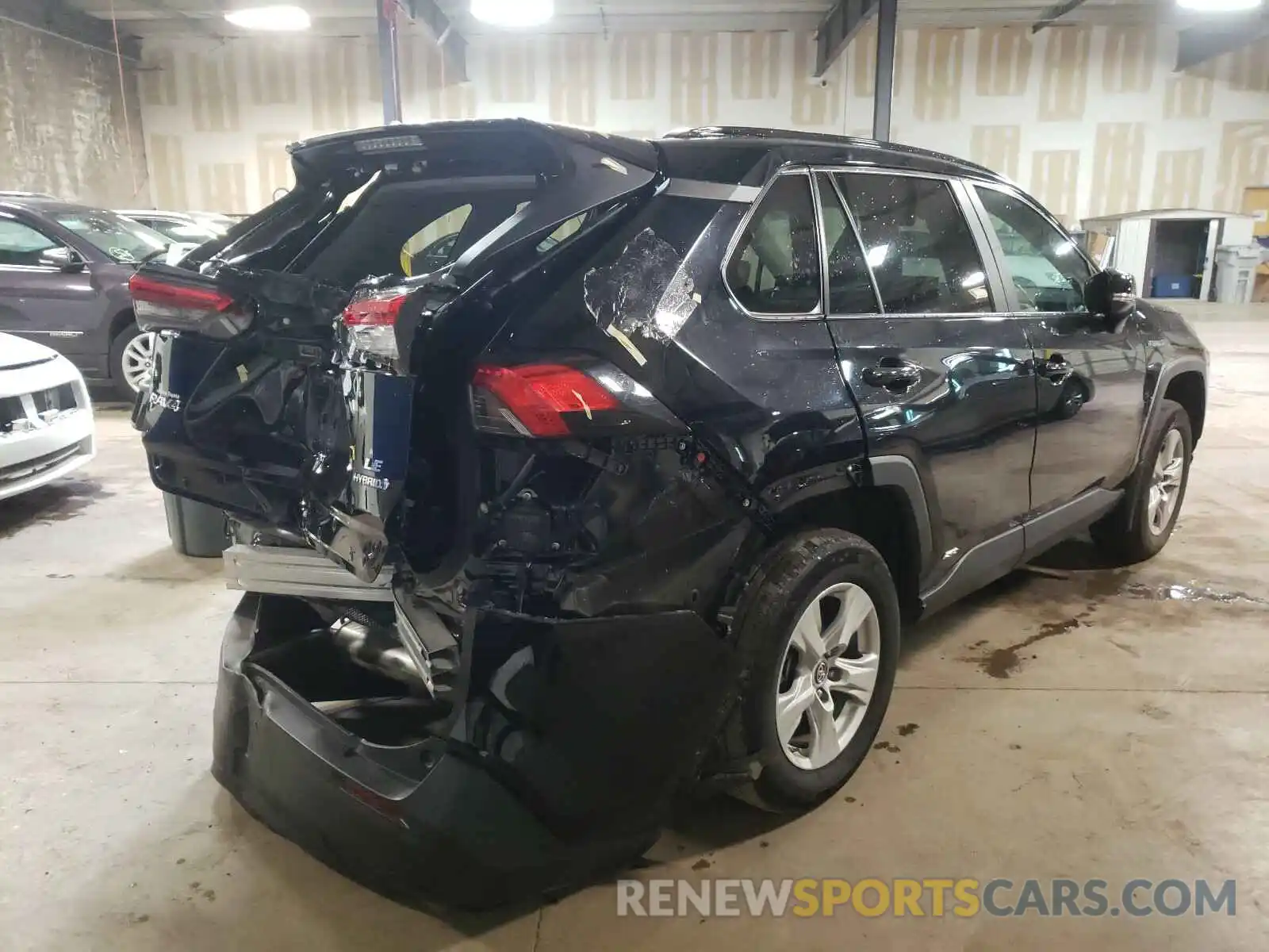 4 Photograph of a damaged car 2T3MWRFV0LW059234 TOYOTA RAV4 2020