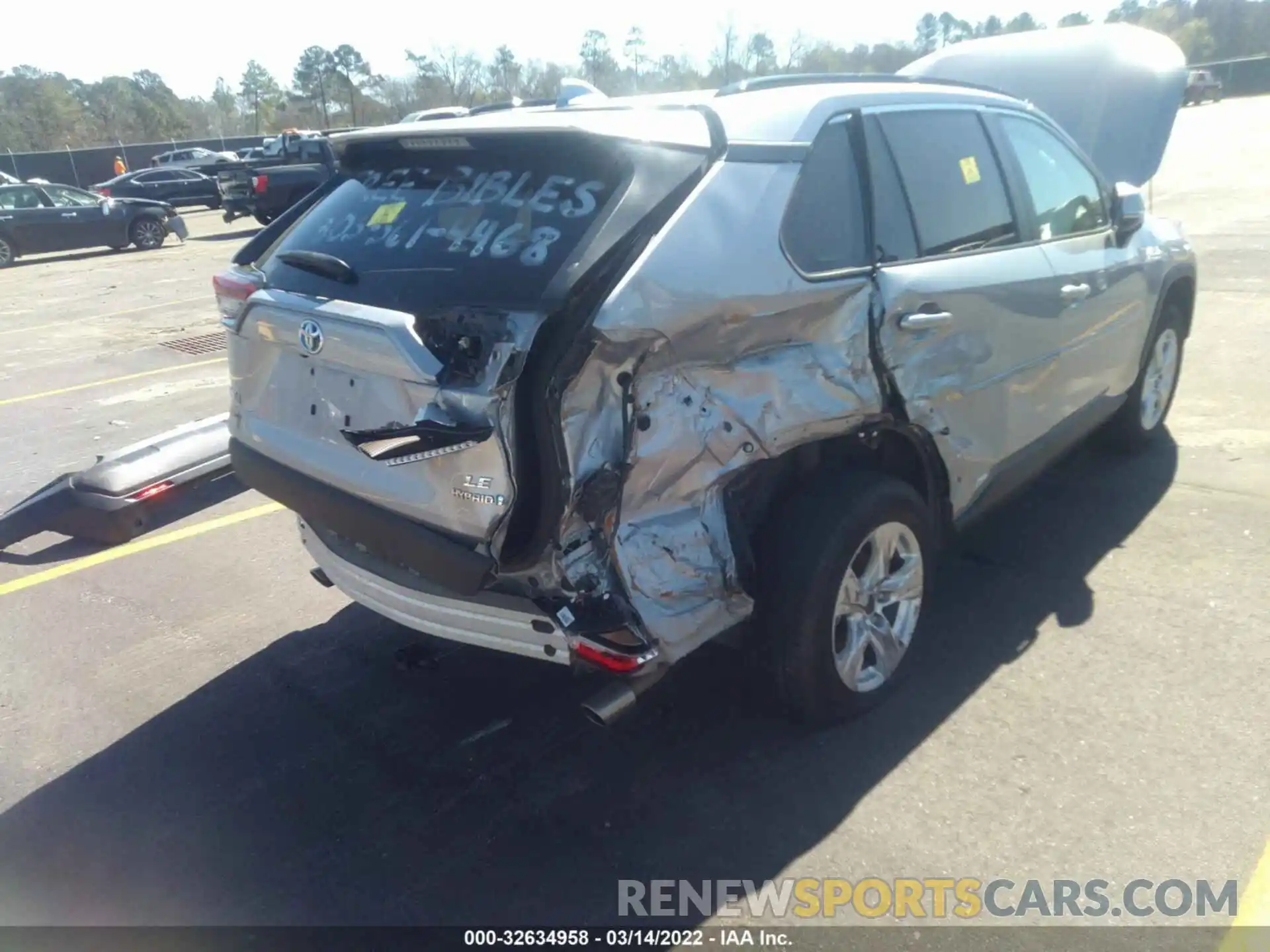 6 Photograph of a damaged car 2T3MWRFV0LW068449 TOYOTA RAV4 2020