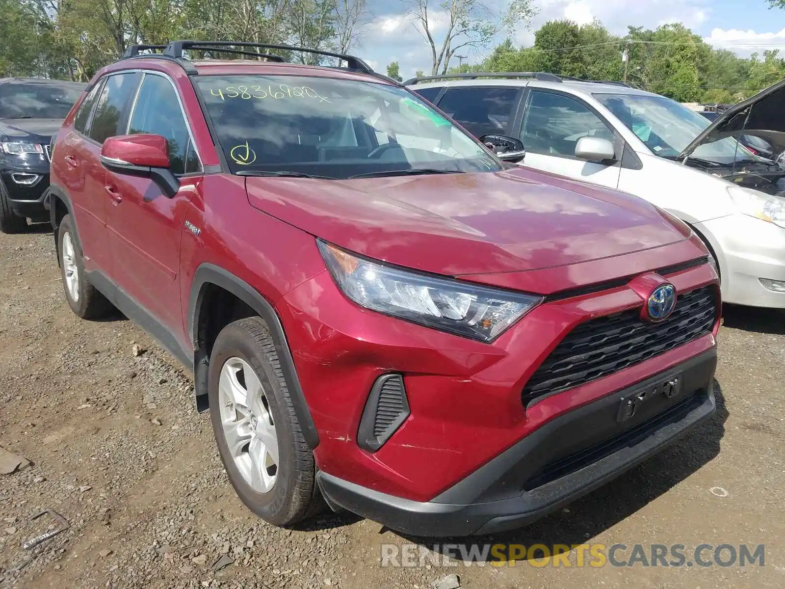 1 Photograph of a damaged car 2T3MWRFV1LW048257 TOYOTA RAV4 2020