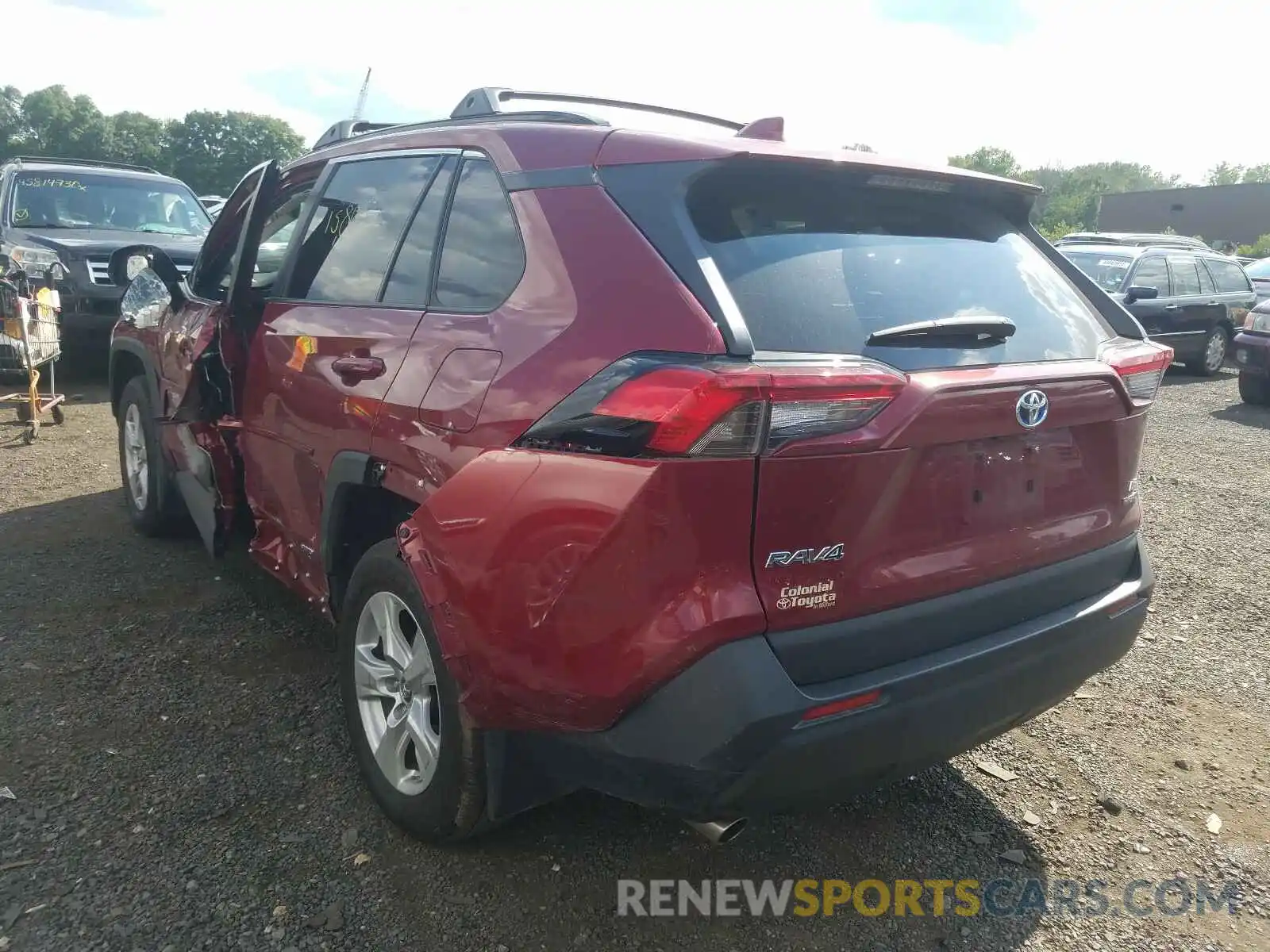 3 Photograph of a damaged car 2T3MWRFV1LW048257 TOYOTA RAV4 2020