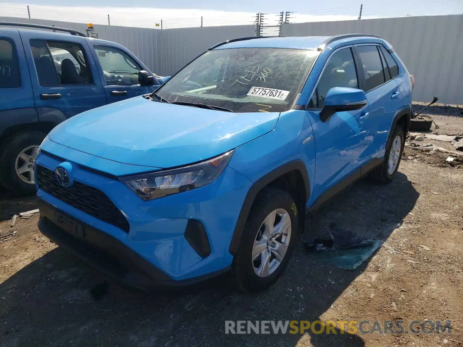 2 Photograph of a damaged car 2T3MWRFV1LW051286 TOYOTA RAV4 2020