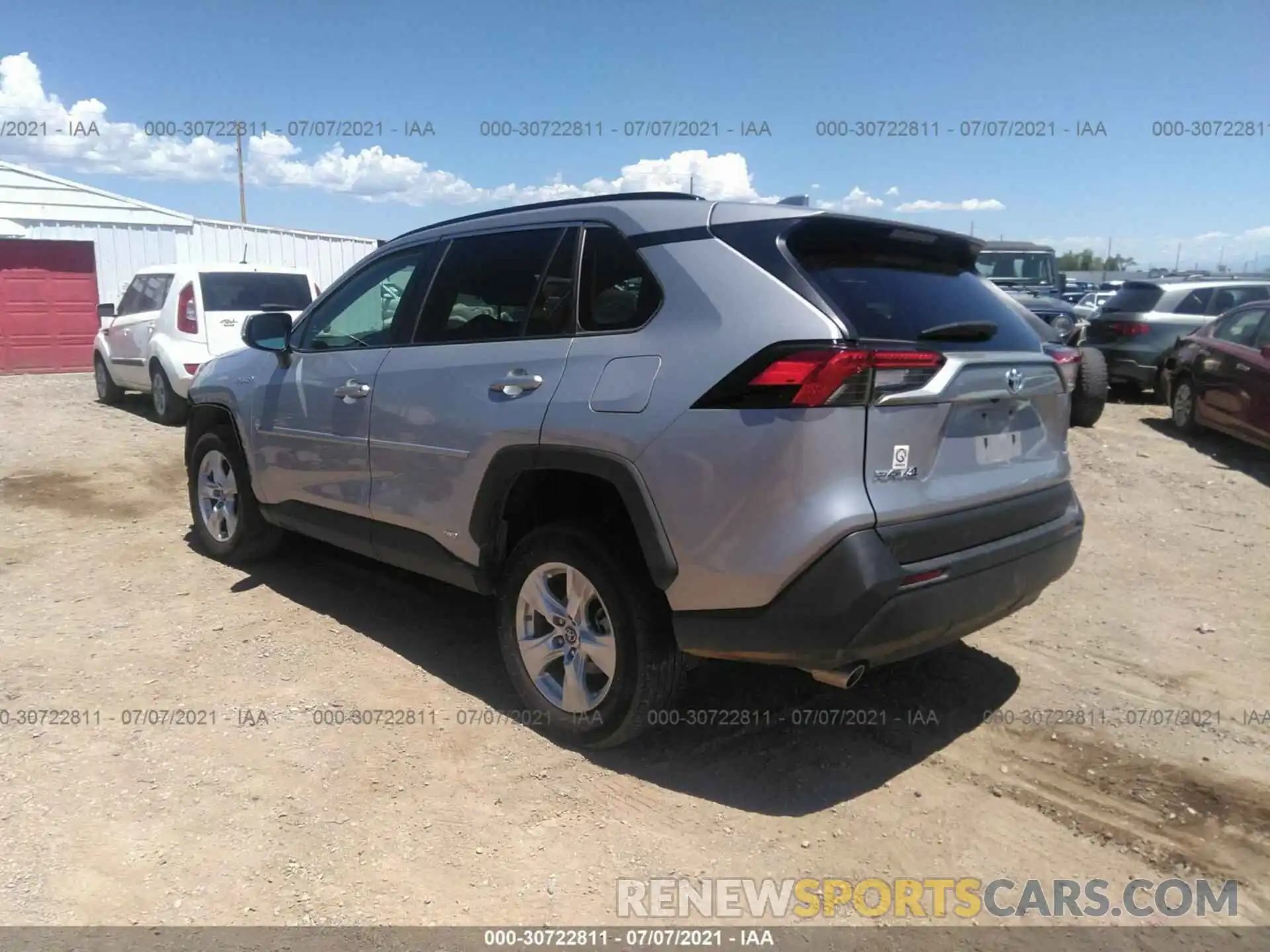 3 Photograph of a damaged car 2T3MWRFV1LW068444 TOYOTA RAV4 2020