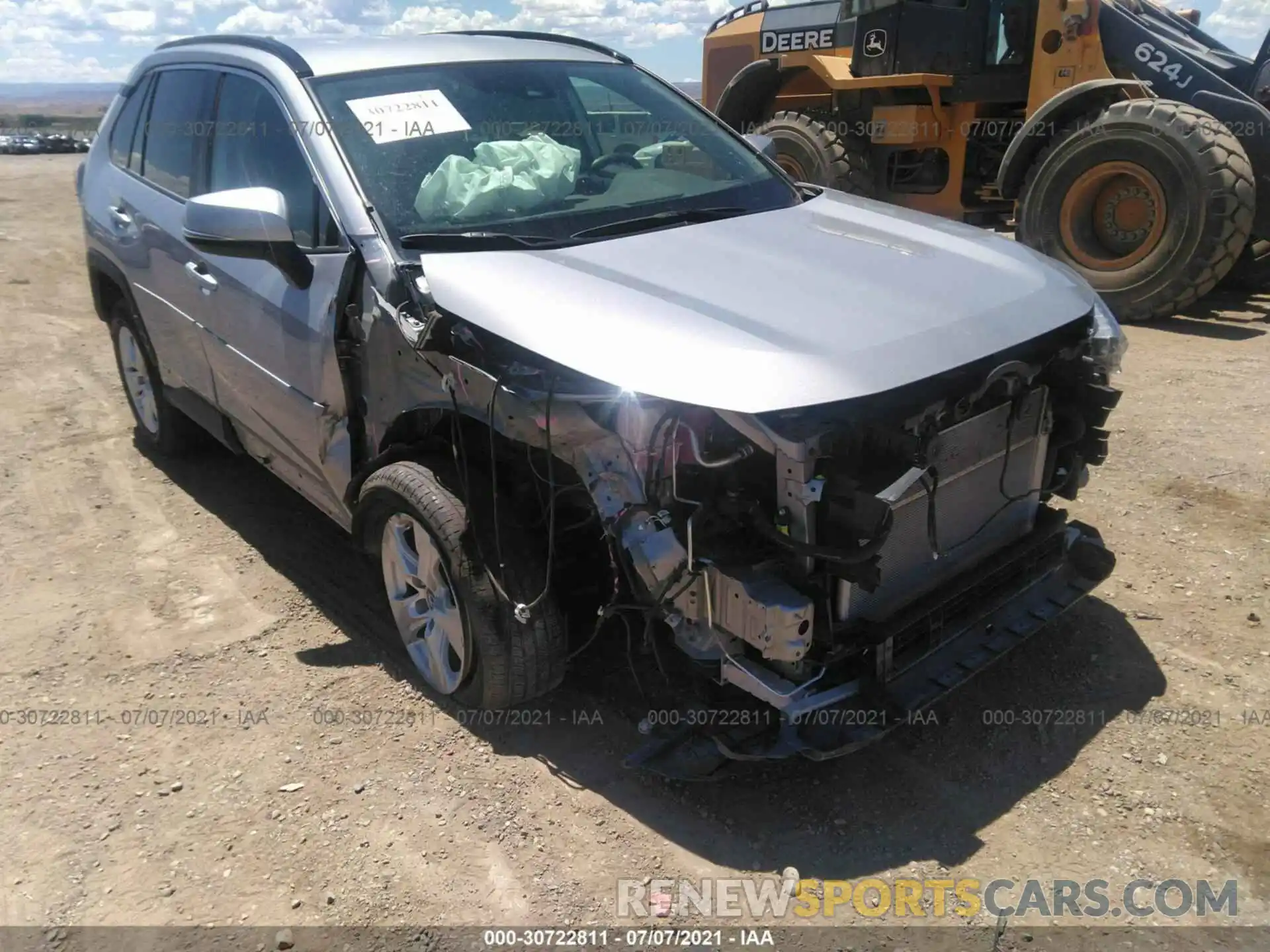 6 Photograph of a damaged car 2T3MWRFV1LW068444 TOYOTA RAV4 2020