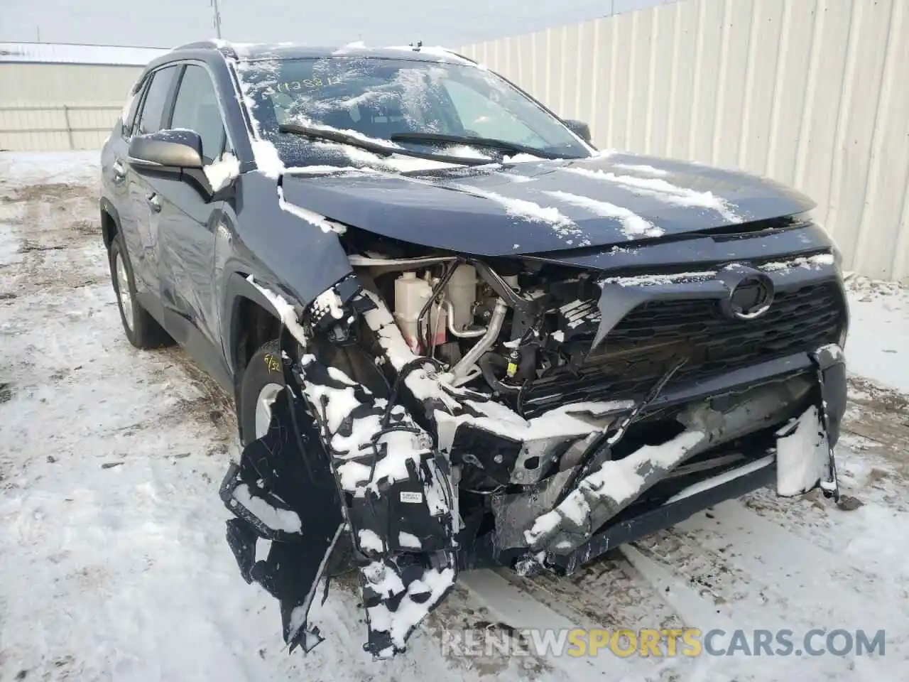 1 Photograph of a damaged car 2T3MWRFV1LW090167 TOYOTA RAV4 2020