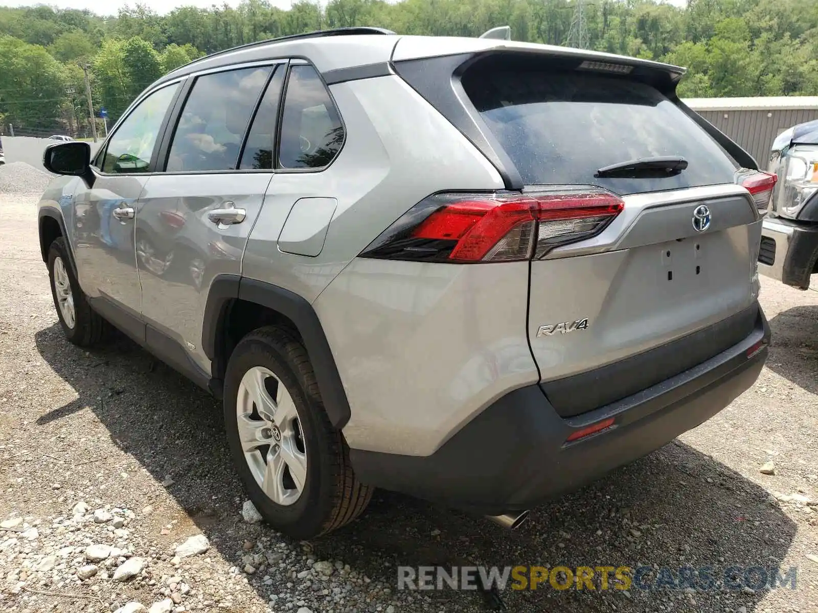 3 Photograph of a damaged car 2T3MWRFV1LW093800 TOYOTA RAV4 2020