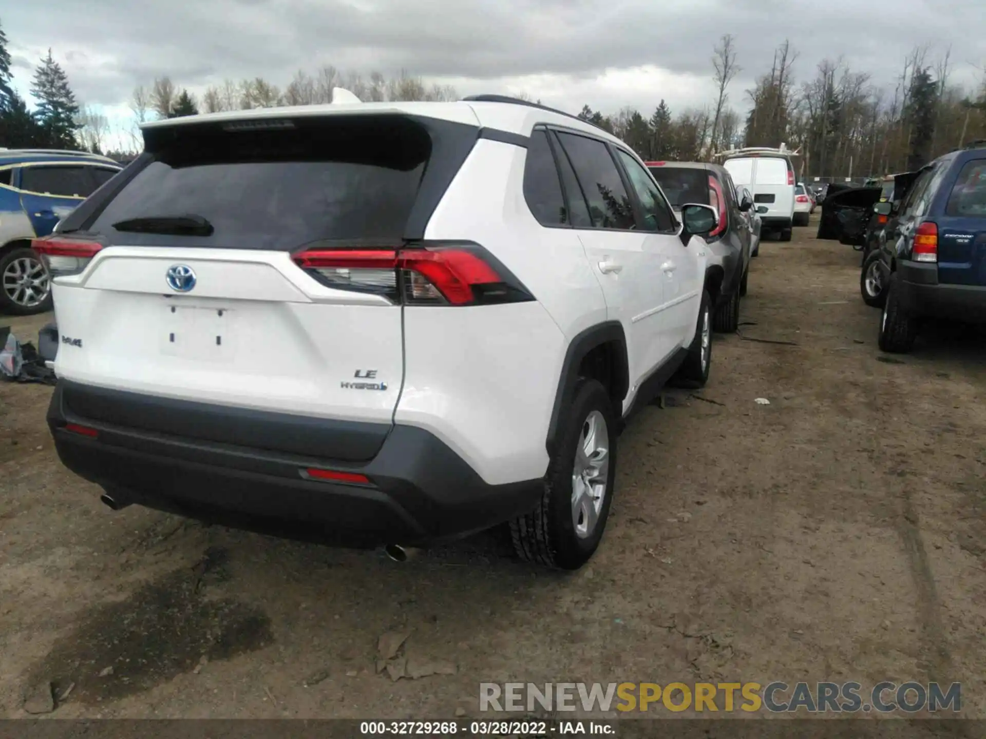 4 Photograph of a damaged car 2T3MWRFV2LW047912 TOYOTA RAV4 2020