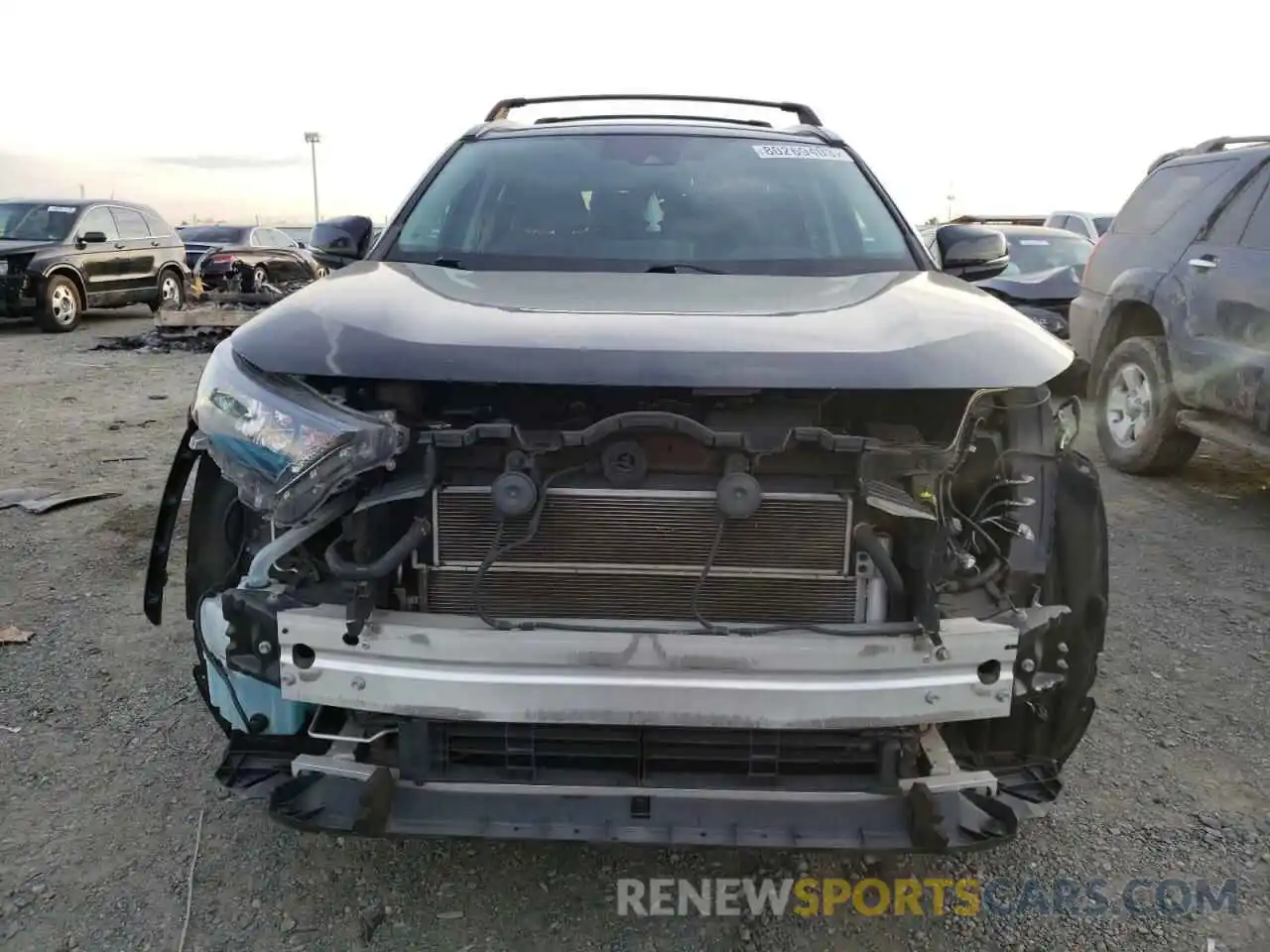 5 Photograph of a damaged car 2T3MWRFV2LW049515 TOYOTA RAV4 2020