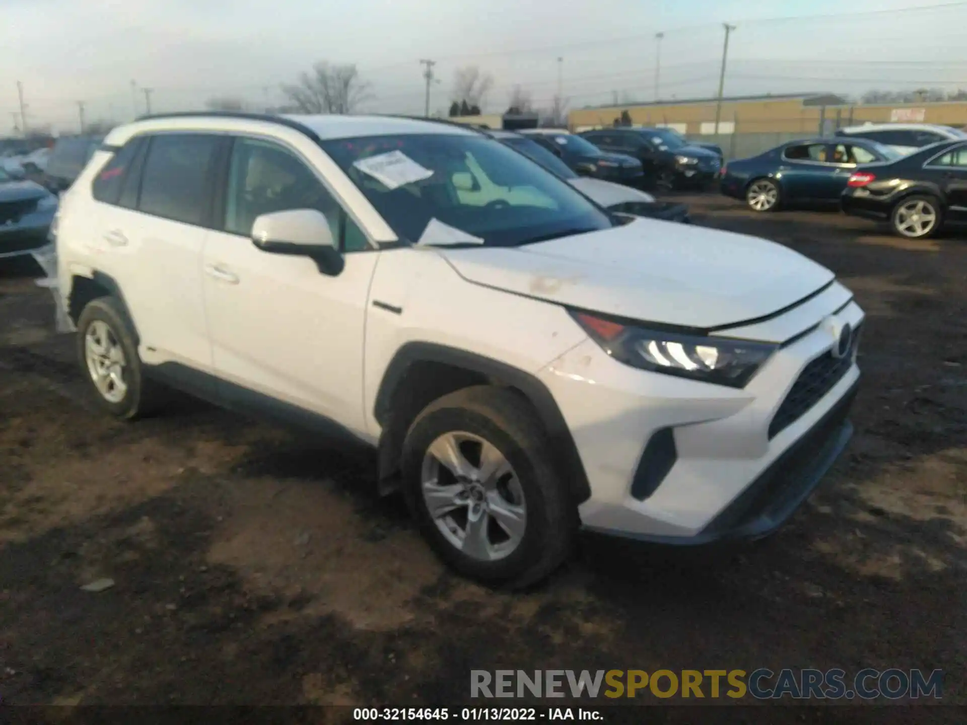 1 Photograph of a damaged car 2T3MWRFV3LW054304 TOYOTA RAV4 2020