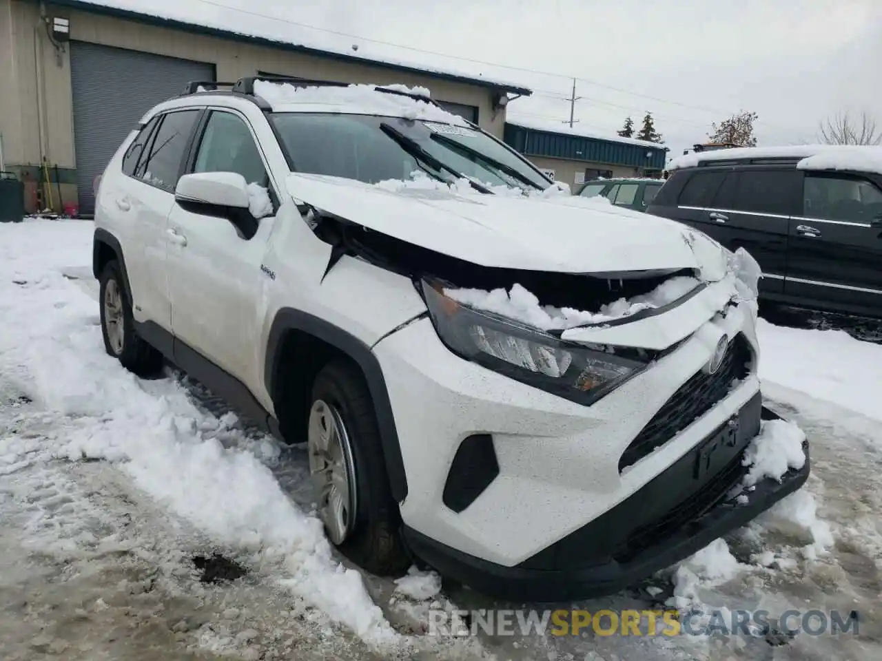 1 Photograph of a damaged car 2T3MWRFV4LW055462 TOYOTA RAV4 2020