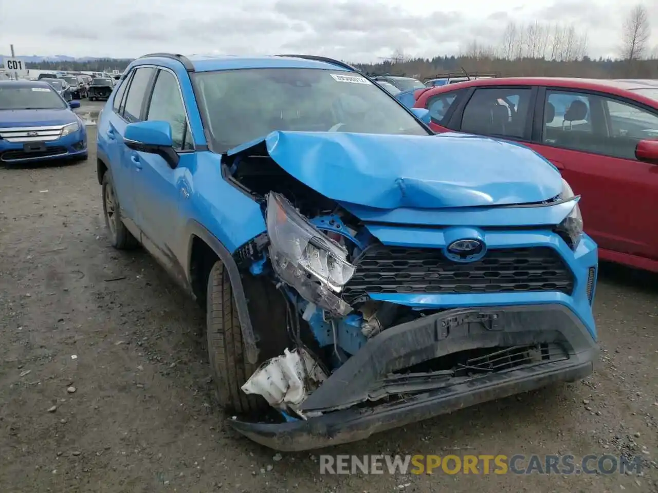 1 Photograph of a damaged car 2T3MWRFV4LW062332 TOYOTA RAV4 2020