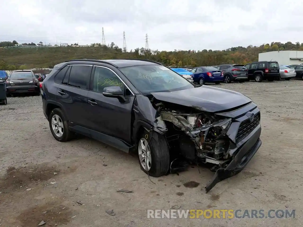 1 Photograph of a damaged car 2T3MWRFV4LW078370 TOYOTA RAV4 2020