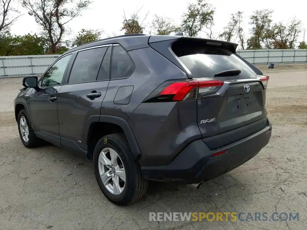 3 Photograph of a damaged car 2T3MWRFV4LW078370 TOYOTA RAV4 2020