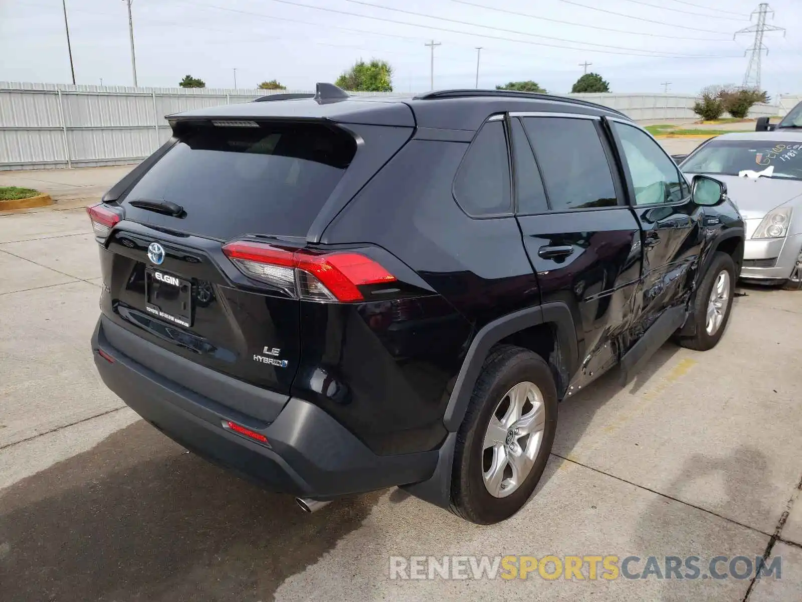 4 Photograph of a damaged car 2T3MWRFV5LW064767 TOYOTA RAV4 2020