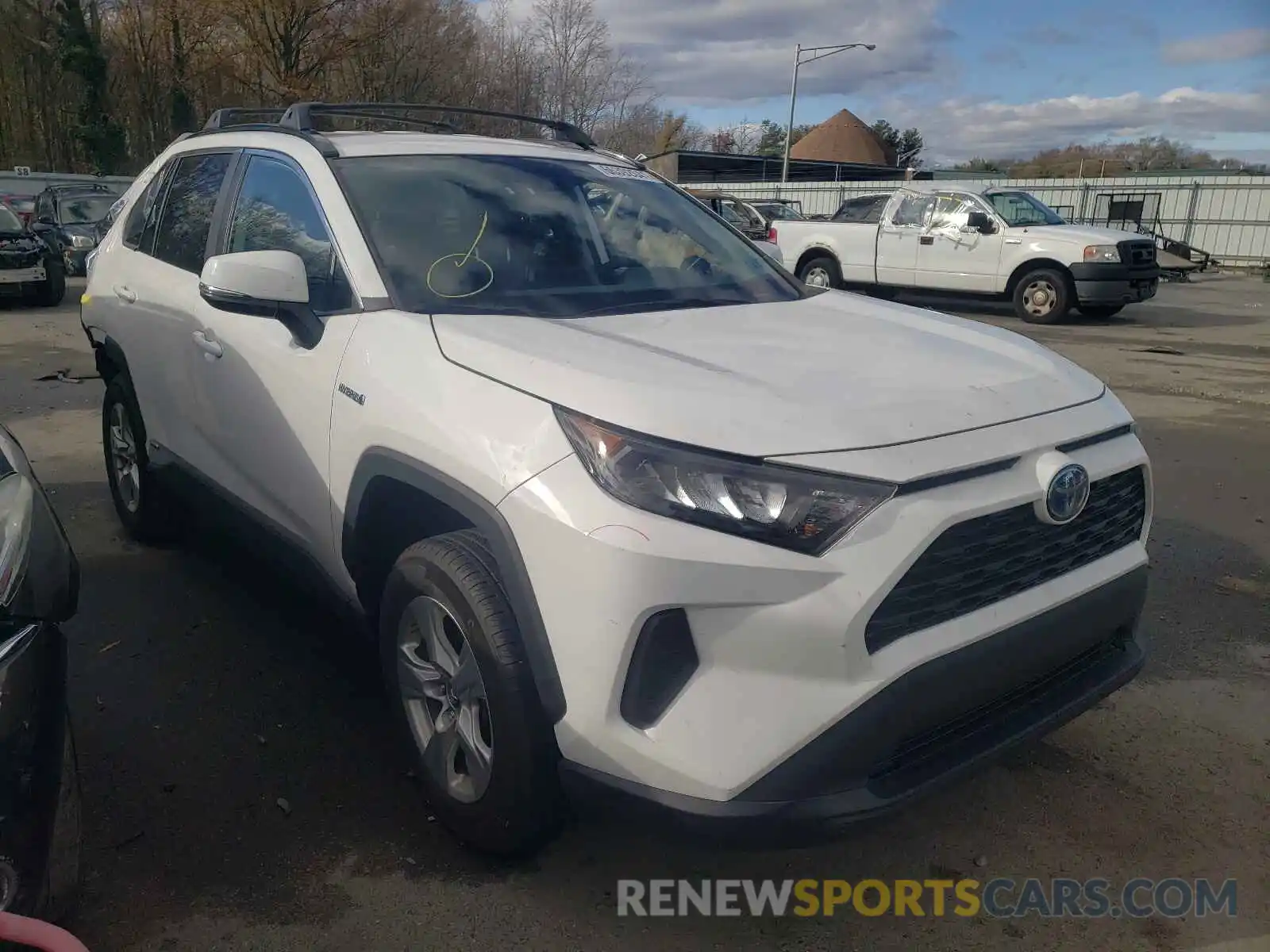 1 Photograph of a damaged car 2T3MWRFV6LW076264 TOYOTA RAV4 2020