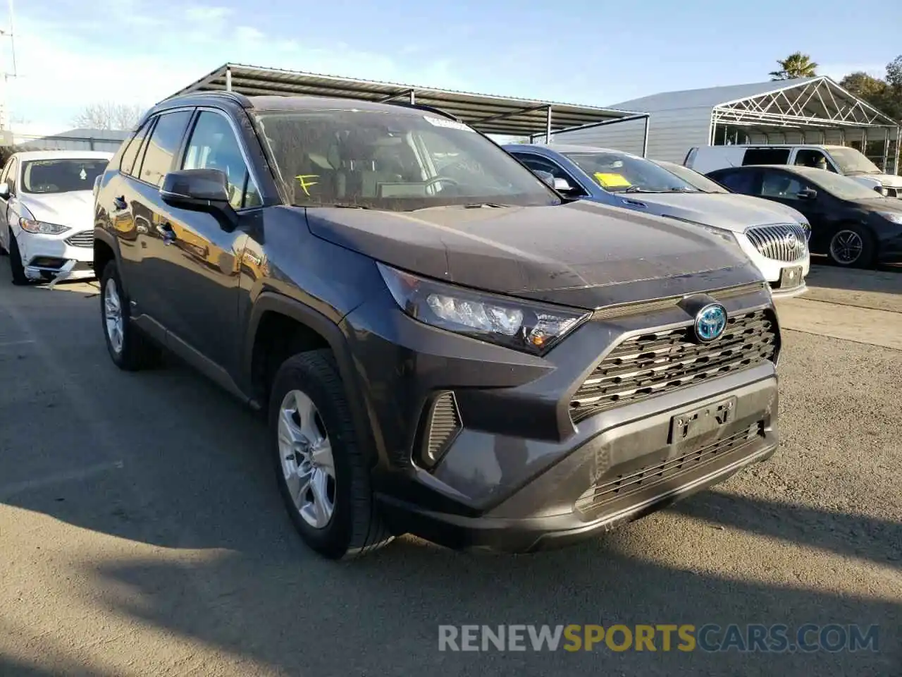 1 Photograph of a damaged car 2T3MWRFV7LW050336 TOYOTA RAV4 2020