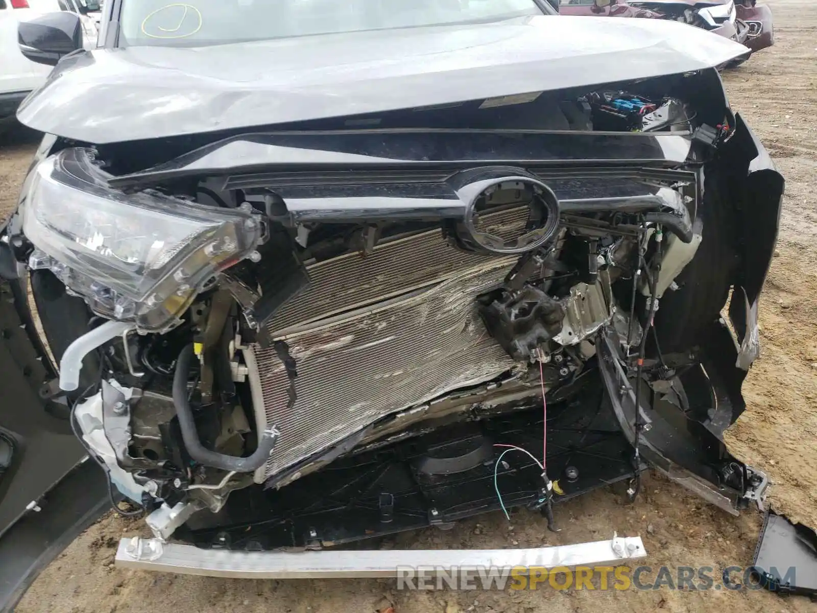 9 Photograph of a damaged car 2T3MWRFV7LW052717 TOYOTA RAV4 2020