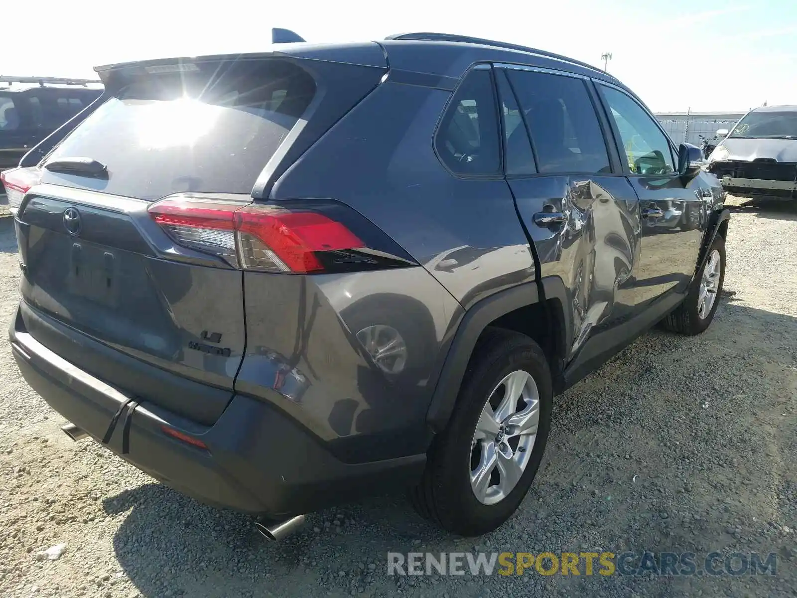 4 Photograph of a damaged car 2T3MWRFV7LW055519 TOYOTA RAV4 2020