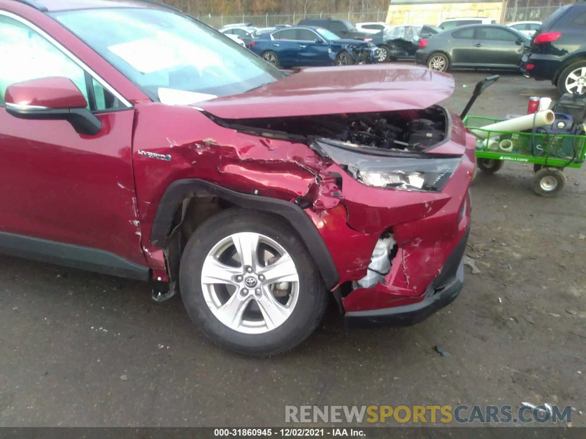 6 Photograph of a damaged car 2T3MWRFV7LW082543 TOYOTA RAV4 2020