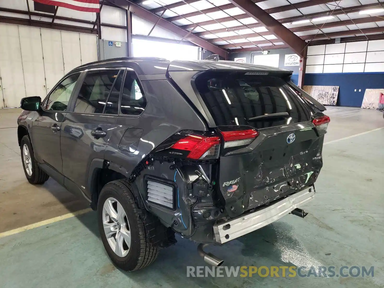 3 Photograph of a damaged car 2T3MWRFV8LW096094 TOYOTA RAV4 2020