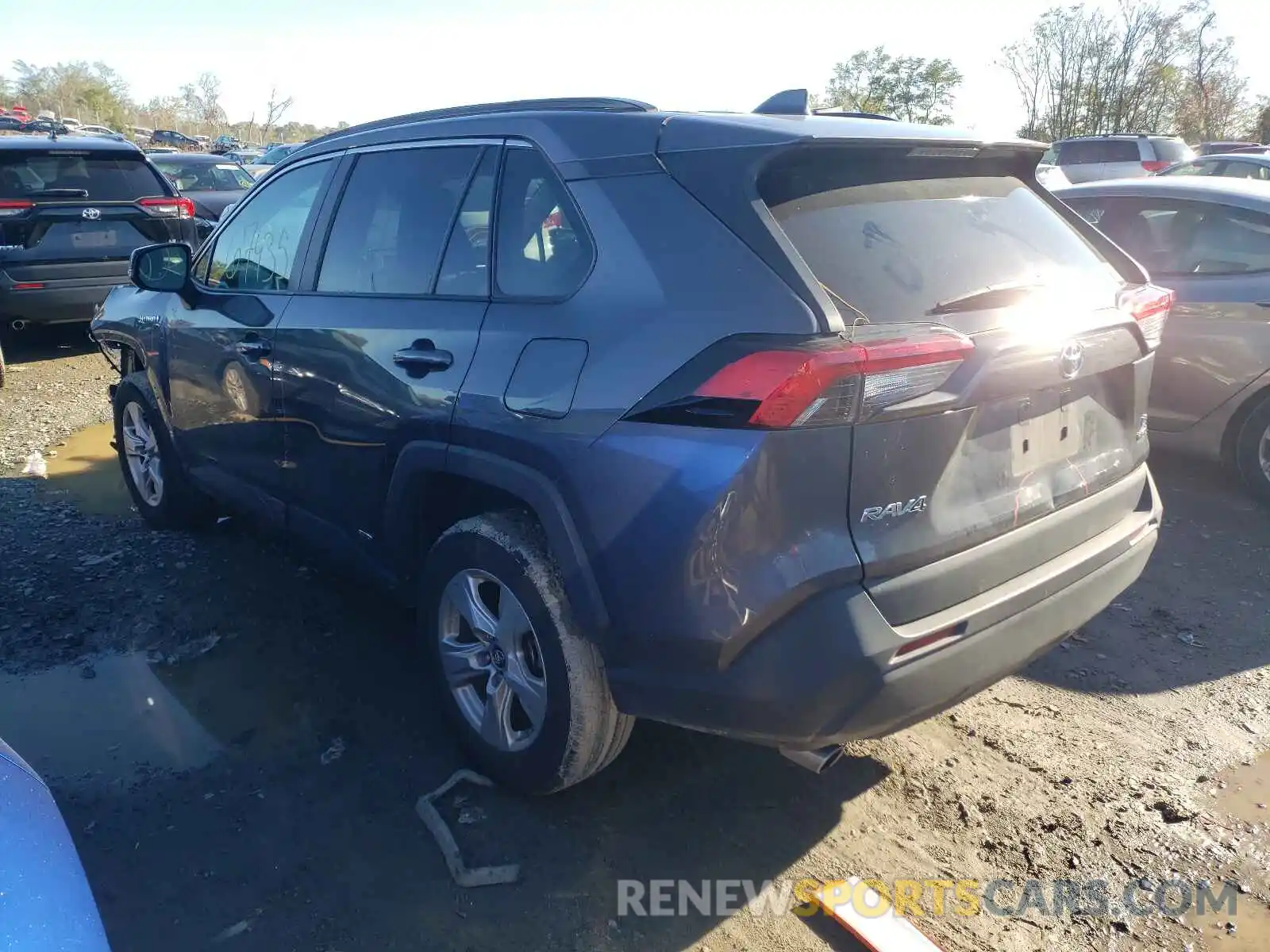 3 Photograph of a damaged car 2T3MWRFV9LW058812 TOYOTA RAV4 2020