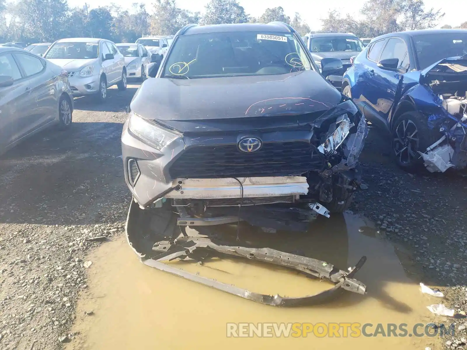 9 Photograph of a damaged car 2T3MWRFV9LW058812 TOYOTA RAV4 2020