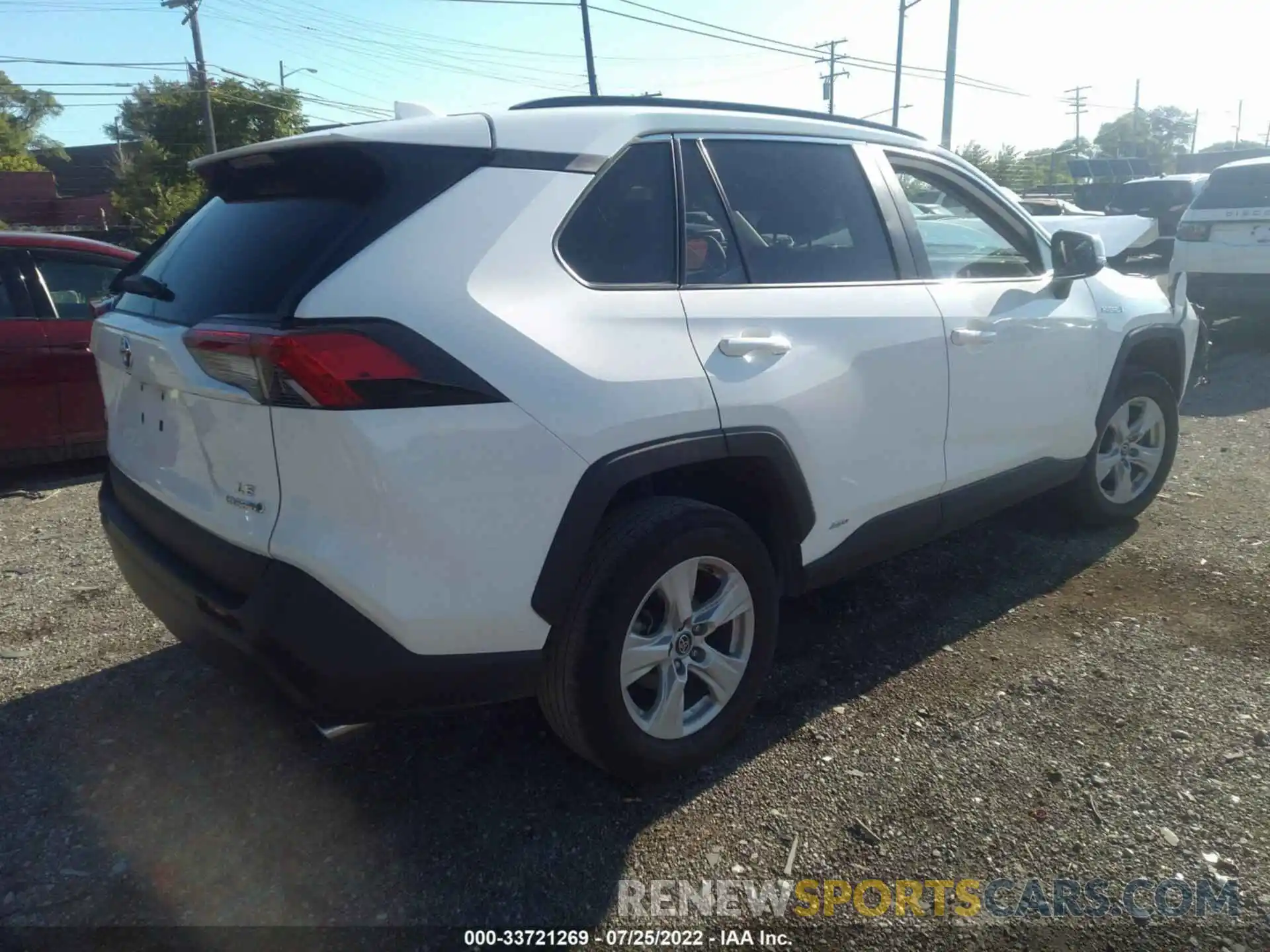 4 Photograph of a damaged car 2T3MWRFV9LW061175 TOYOTA RAV4 2020