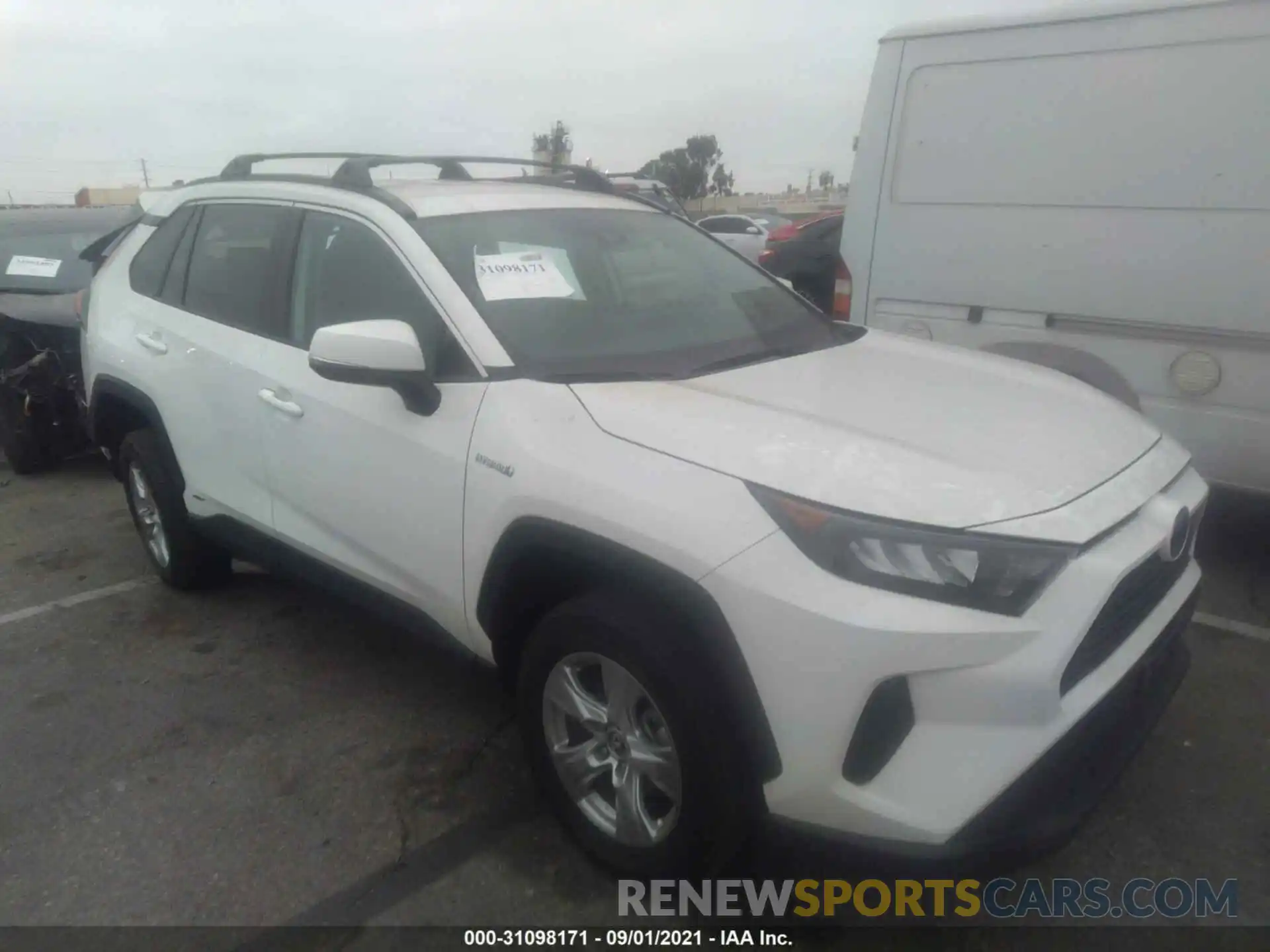 1 Photograph of a damaged car 2T3MWRFV9LW069891 TOYOTA RAV4 2020