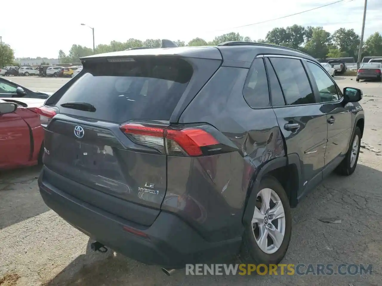 4 Photograph of a damaged car 2T3MWRFVXLW071438 TOYOTA RAV4 2020