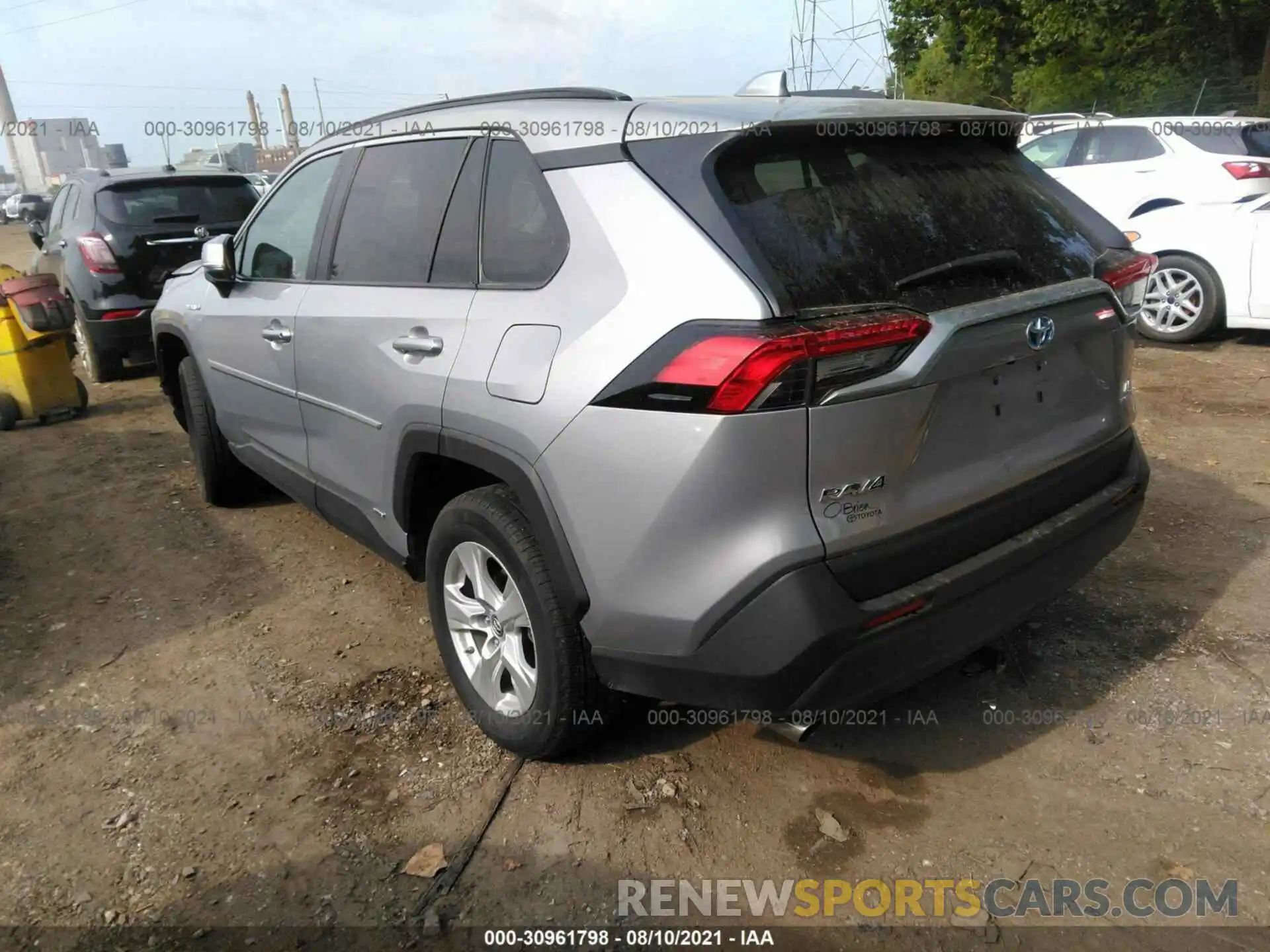 3 Photograph of a damaged car 2T3MWRFVXLW080477 TOYOTA RAV4 2020