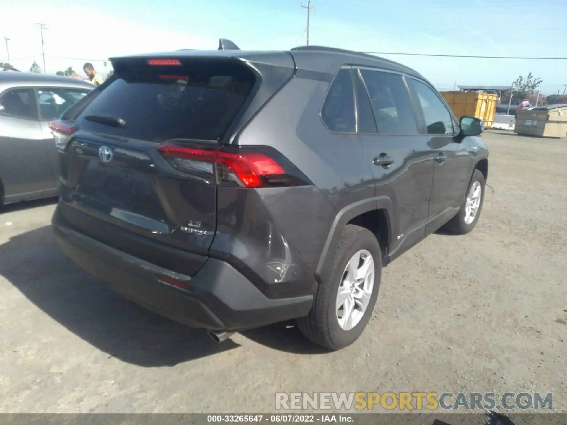 4 Photograph of a damaged car 2T3MWRFVXLW087008 TOYOTA RAV4 2020