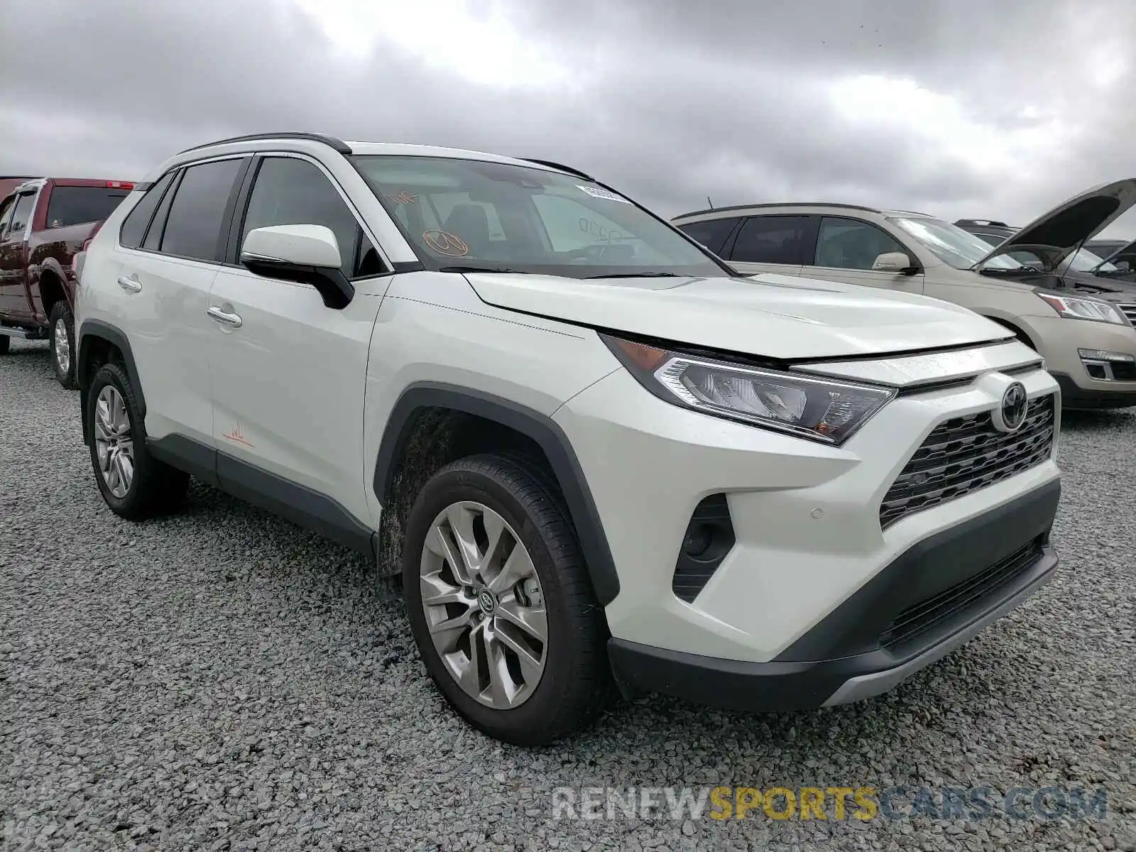 1 Фотография поврежденного автомобиля 2T3N1RFV8LC061415 TOYOTA RAV4 2020