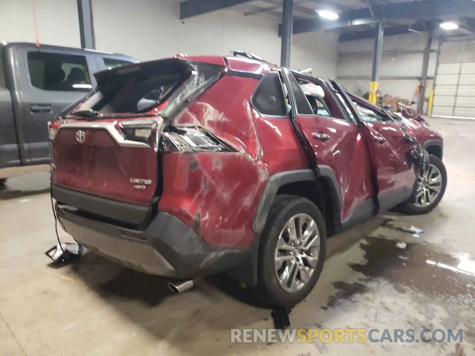 4 Photograph of a damaged car 2T3N1RFV8LW087950 TOYOTA RAV4 2020