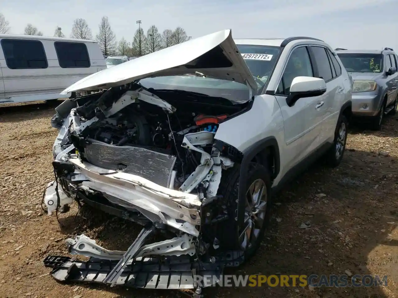 2 Photograph of a damaged car 2T3N1RFV8LW100440 TOYOTA RAV4 2020