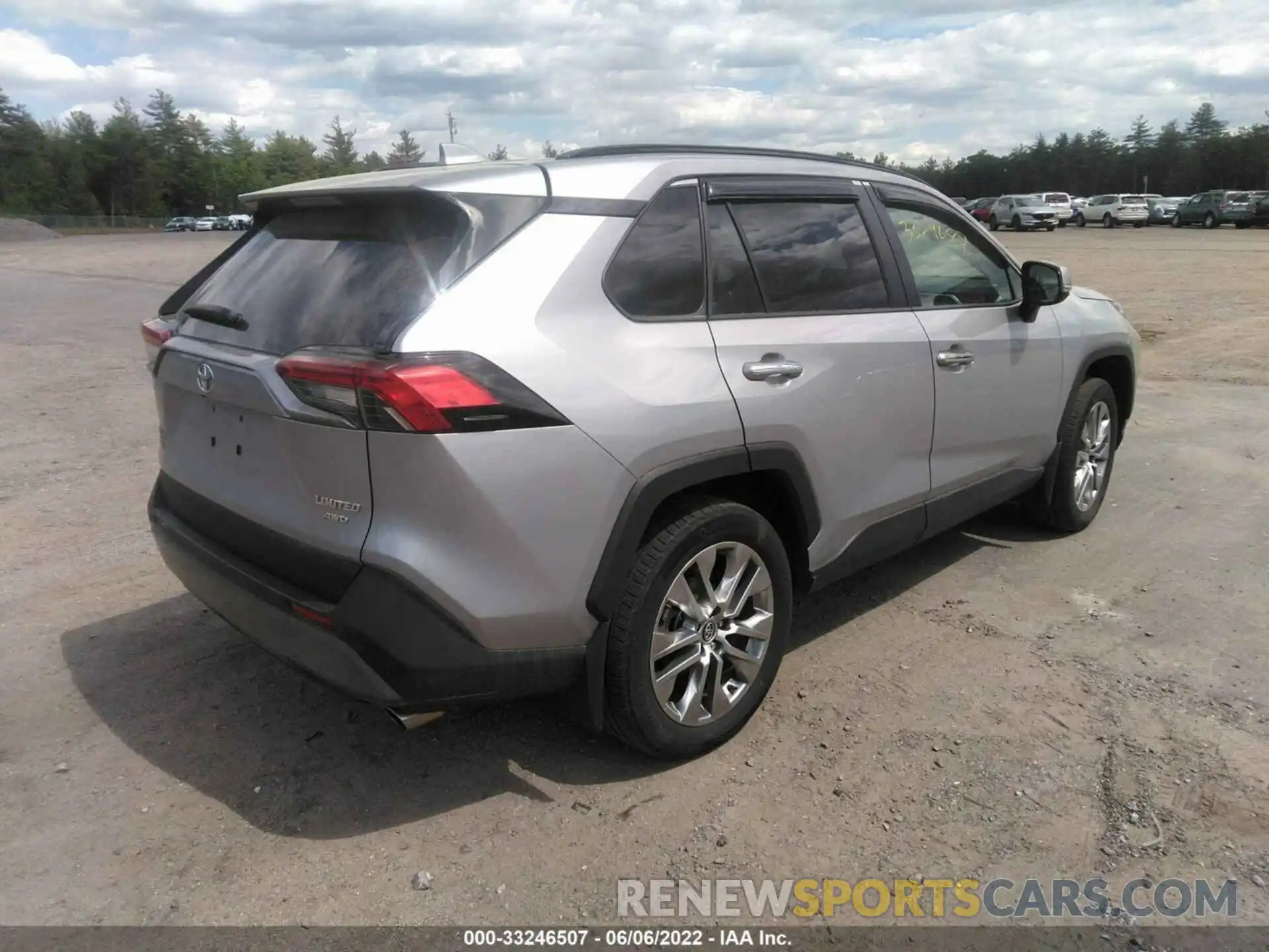 4 Photograph of a damaged car 2T3N1RFV9LW086127 TOYOTA RAV4 2020