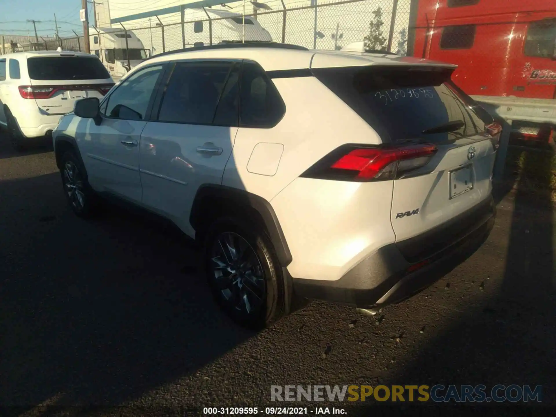 3 Photograph of a damaged car 2T3N1RFVXLW093250 TOYOTA RAV4 2020