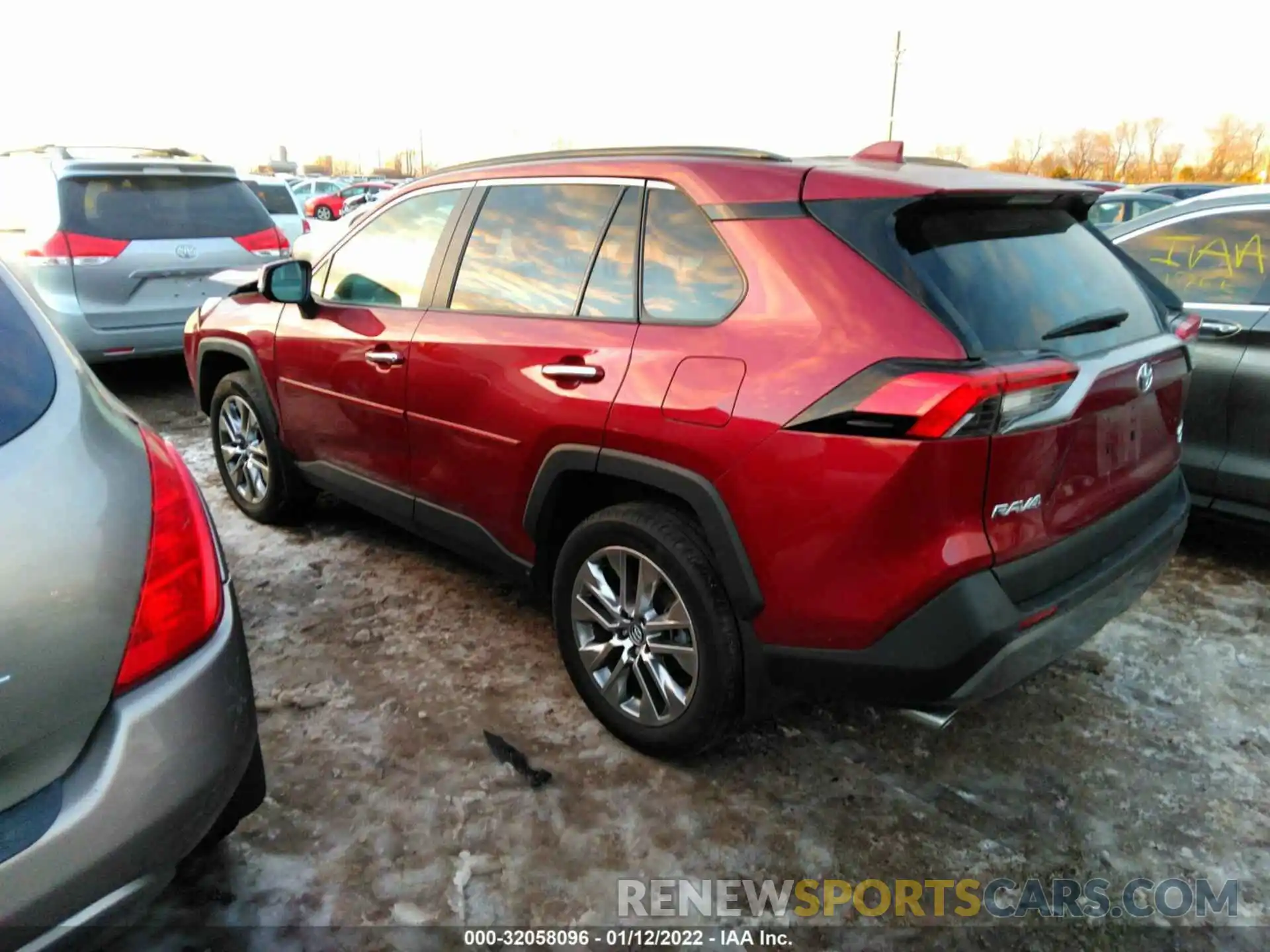 3 Photograph of a damaged car 2T3N1RFVXLW101704 TOYOTA RAV4 2020