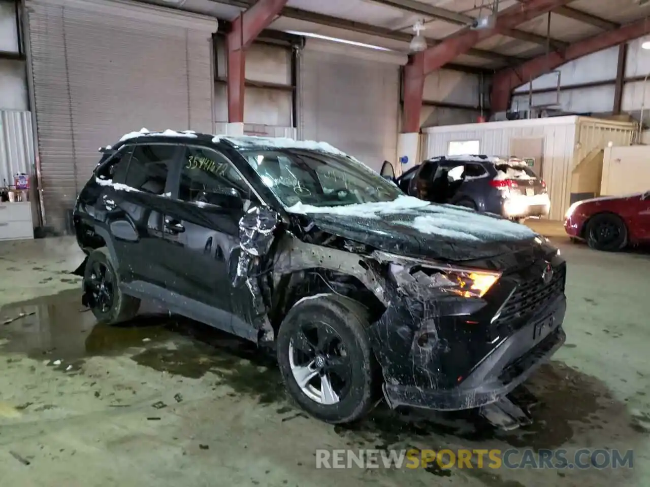 1 Photograph of a damaged car 2T3P1RFV0LC063913 TOYOTA RAV4 2020