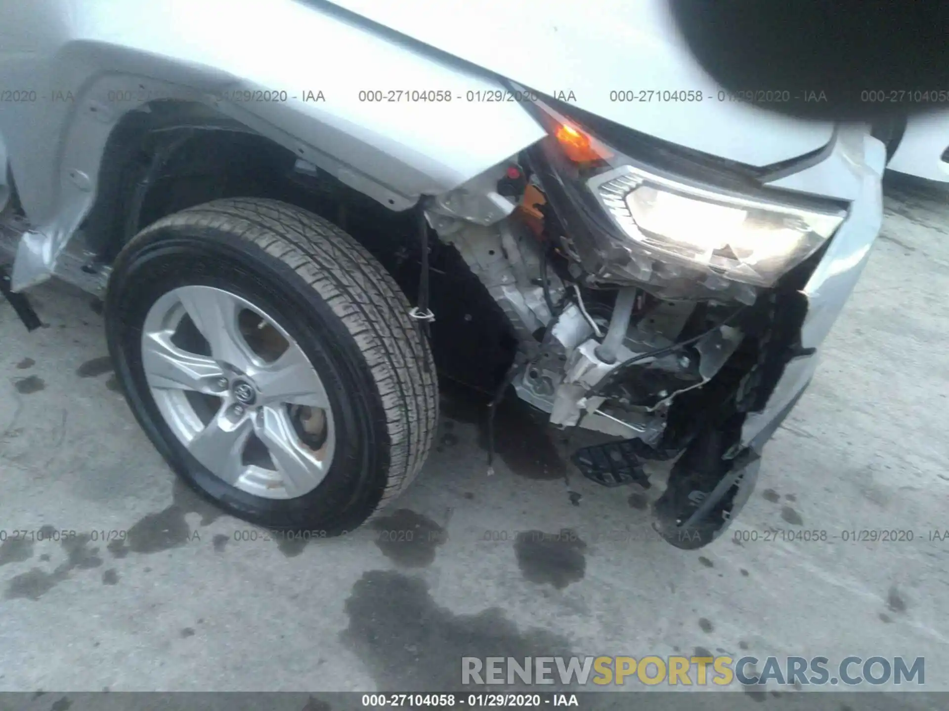 6 Photograph of a damaged car 2T3P1RFV0LC064799 TOYOTA RAV4 2020