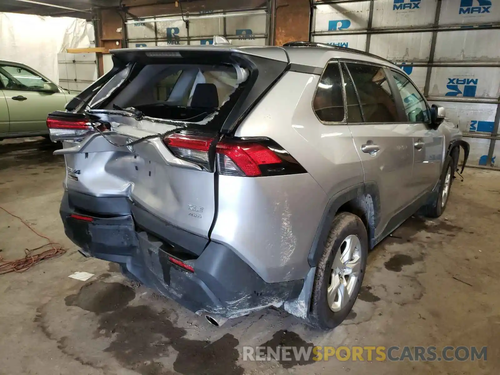 4 Photograph of a damaged car 2T3P1RFV0LC065225 TOYOTA RAV4 2020