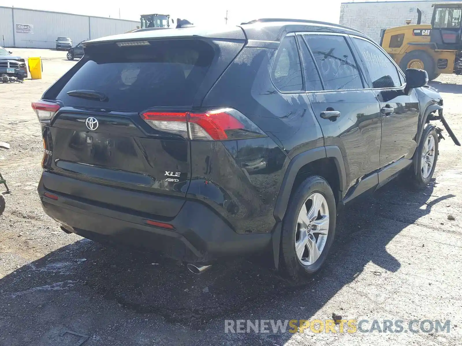 4 Photograph of a damaged car 2T3P1RFV0LC065323 TOYOTA RAV4 2020