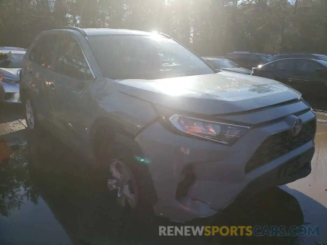 1 Photograph of a damaged car 2T3P1RFV0LC067332 TOYOTA RAV4 2020