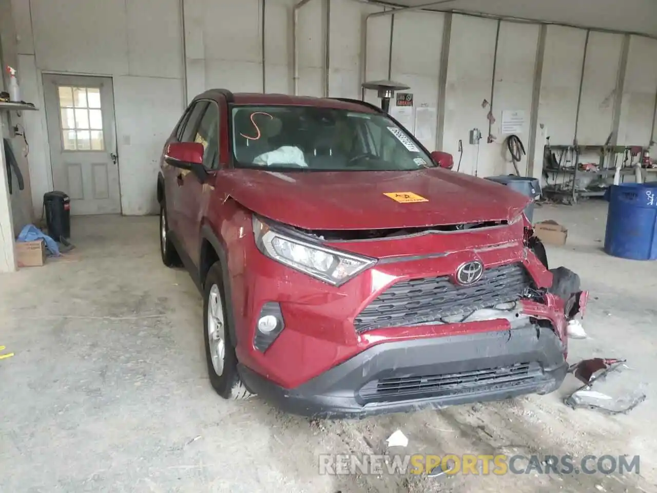 1 Photograph of a damaged car 2T3P1RFV0LC073468 TOYOTA RAV4 2020