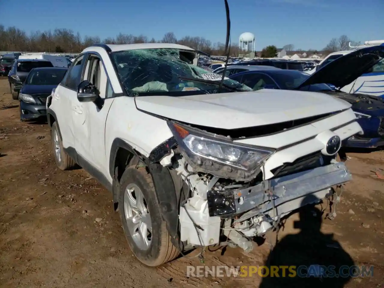 1 Photograph of a damaged car 2T3P1RFV0LC073521 TOYOTA RAV4 2020