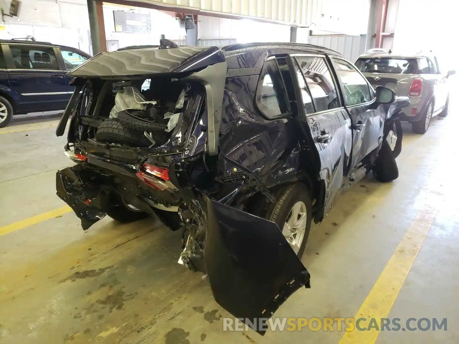 4 Photograph of a damaged car 2T3P1RFV0LC078833 TOYOTA RAV4 2020